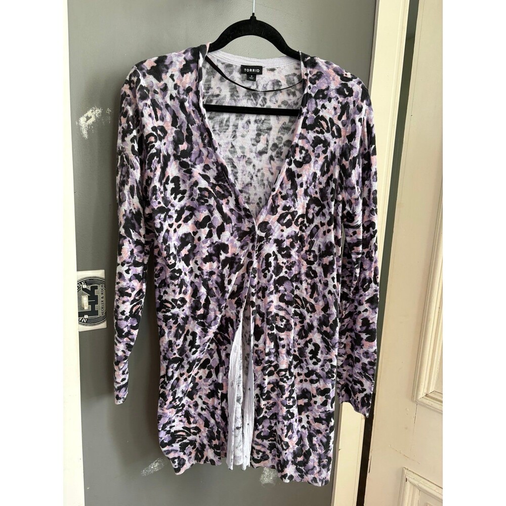 Torrid size 0 purple animal print cheetah cardigan sweater